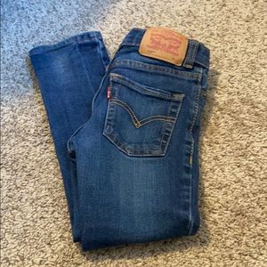 New boys Levi’s denim 510 skinny 5t